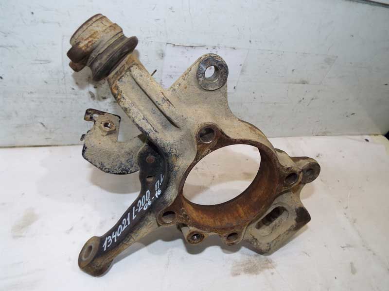 Ford 2306523 кулак поворотный. кулак поворотный левый ниссан жук. кулак поворотный передний левый. кулак поворотный передний левый. левый поворотный кулак форд фиеста.