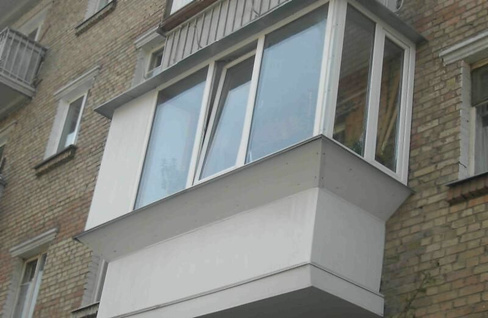 Обшивка балкона металлическим сайдингом по фасаду до 3,5 метра