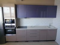 Кухонный гарнитур с фасадами МДФ кофе с молоком/фиолет металлик