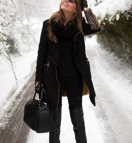 Пальто с сапогами зима
