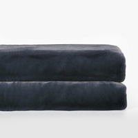 Меховое декоративное одеяло Essenza, синяя ночь