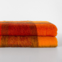 Декоративное одеяло из мохера Картина Mantas Ezcaray, апельсин